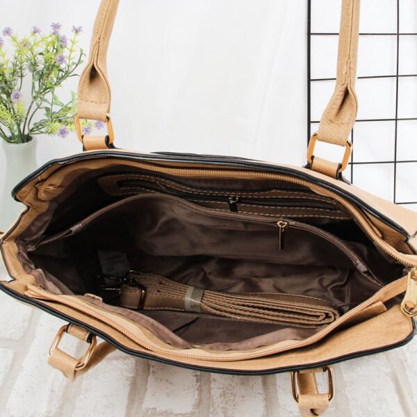 Bolsa Feminina De Ombro Com Detalhes Tressê