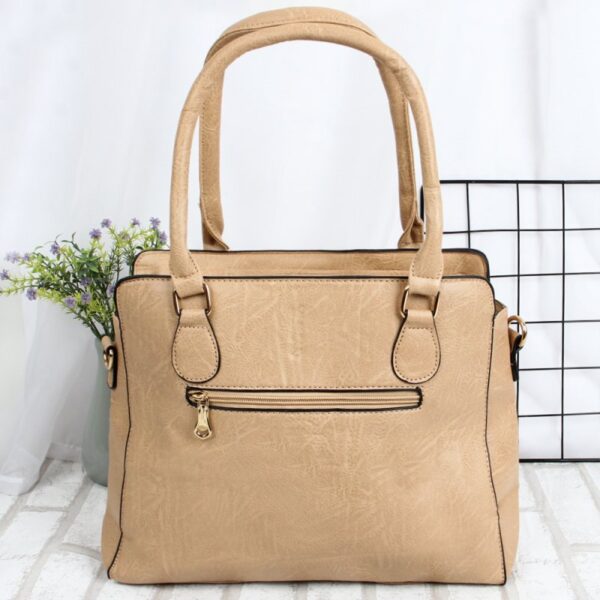 Bolsa Feminina De Ombro Com Detalhes Tressê