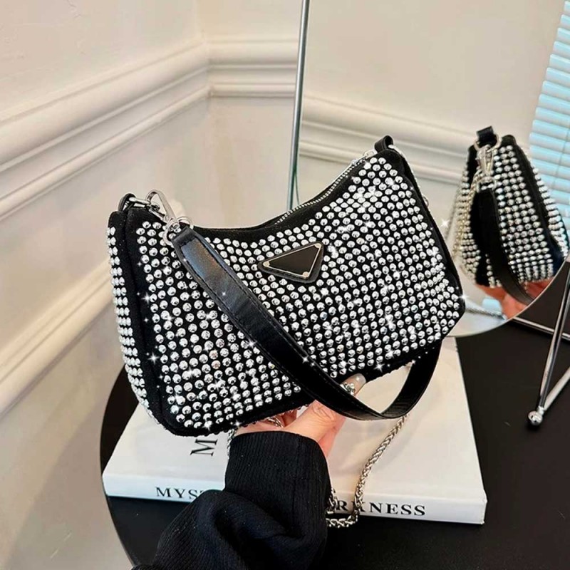 Bolsa Feminina Pequena De Brilho Strass Corrente Blogueira Bolsa Feminina Pequena De Brilho Strass Corrente Blogueira